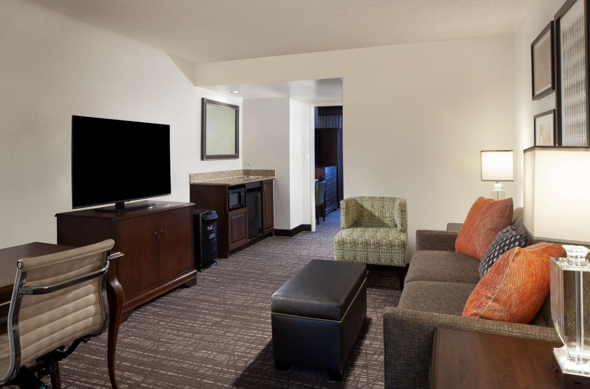 Embassy Suites By Hilton Philadelphia Airport Extérieur photo