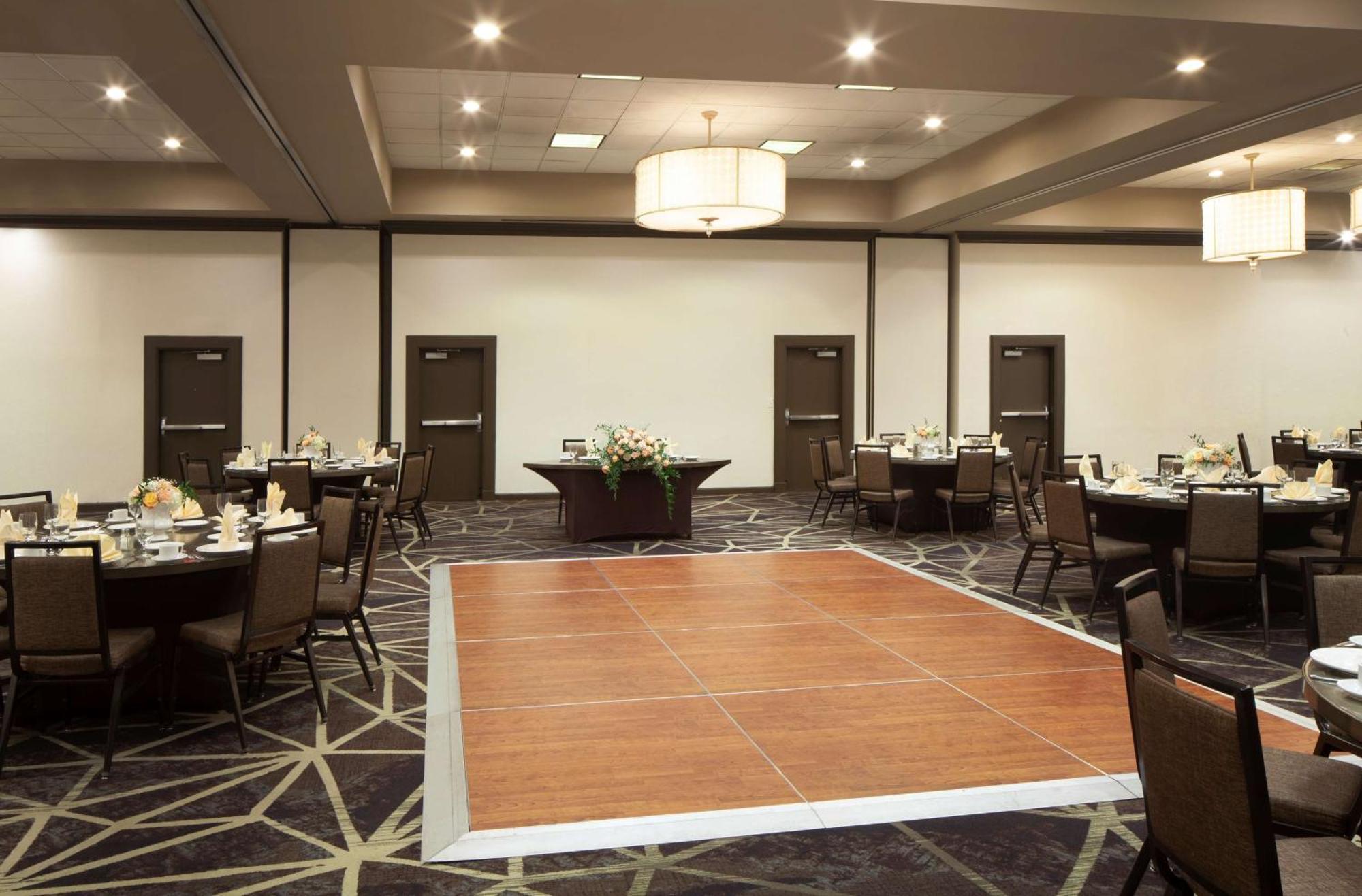 Embassy Suites By Hilton Philadelphia Airport Extérieur photo