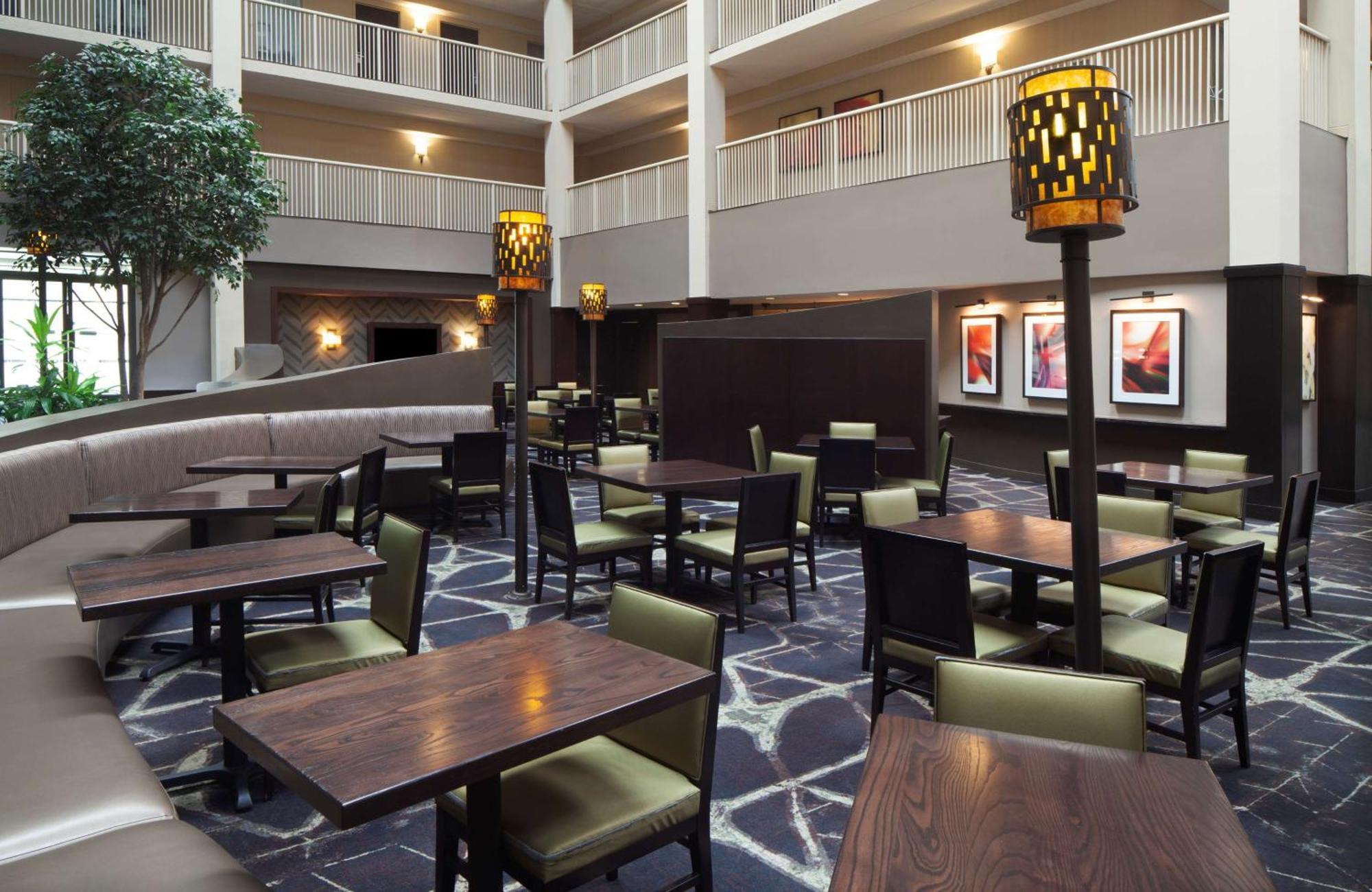 Embassy Suites By Hilton Philadelphia Airport Extérieur photo